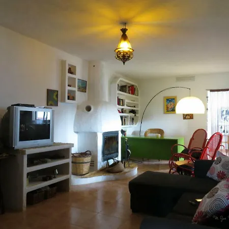 La Casa De La Lluna Ferienhaus El Poble Nou del Delta