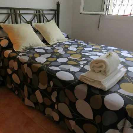 La Casa De La Lluna Ferienhaus El Poble Nou del Delta
