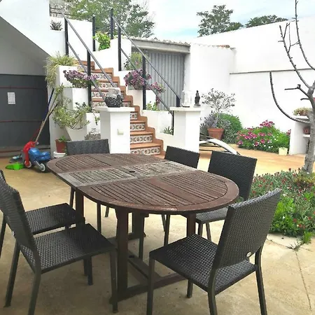 La Casa De La Lluna Feriehus El Poble Nou del Delta