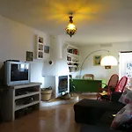 La Casa De La Lluna Дом отдыха Эль-Побле-Ноу-дель-Дельта